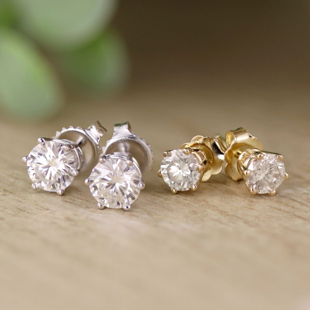 Our Top Jewelry Gift Picks for 2019 #NiceList - DiamondStuds News
