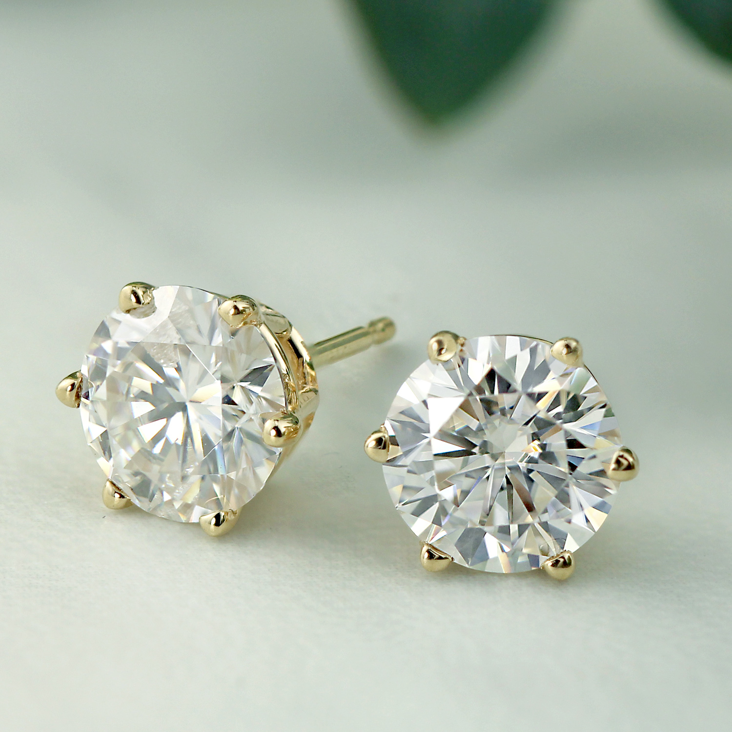 A Step-By-Step Guide to Choosing Your Perfect Diamond Stud ...
