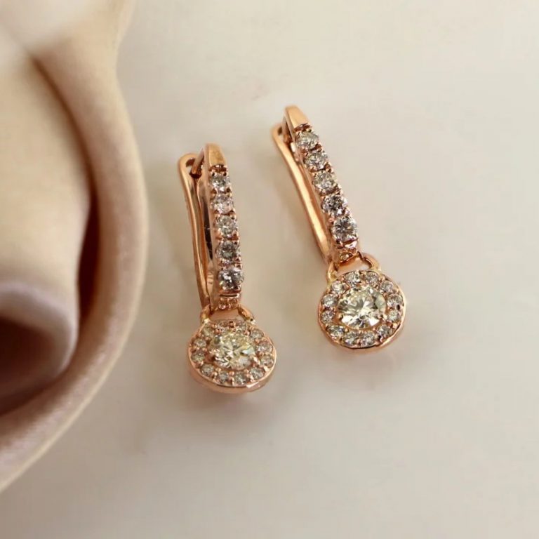 What Are Halo Diamond Stud Earrings and Why Do They Dazzle ...